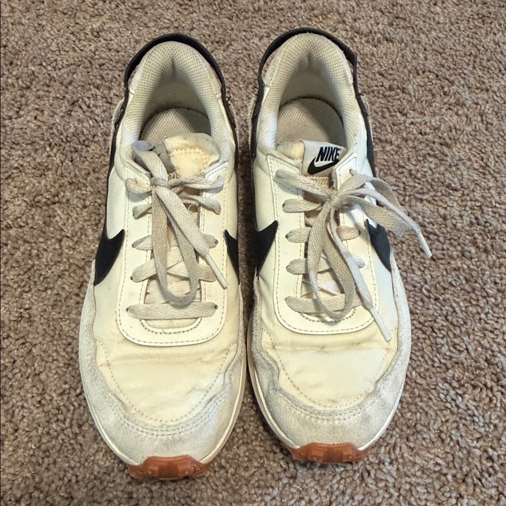 Nike Sneakers – Women’s Size 7 – White with Black Swoosh
